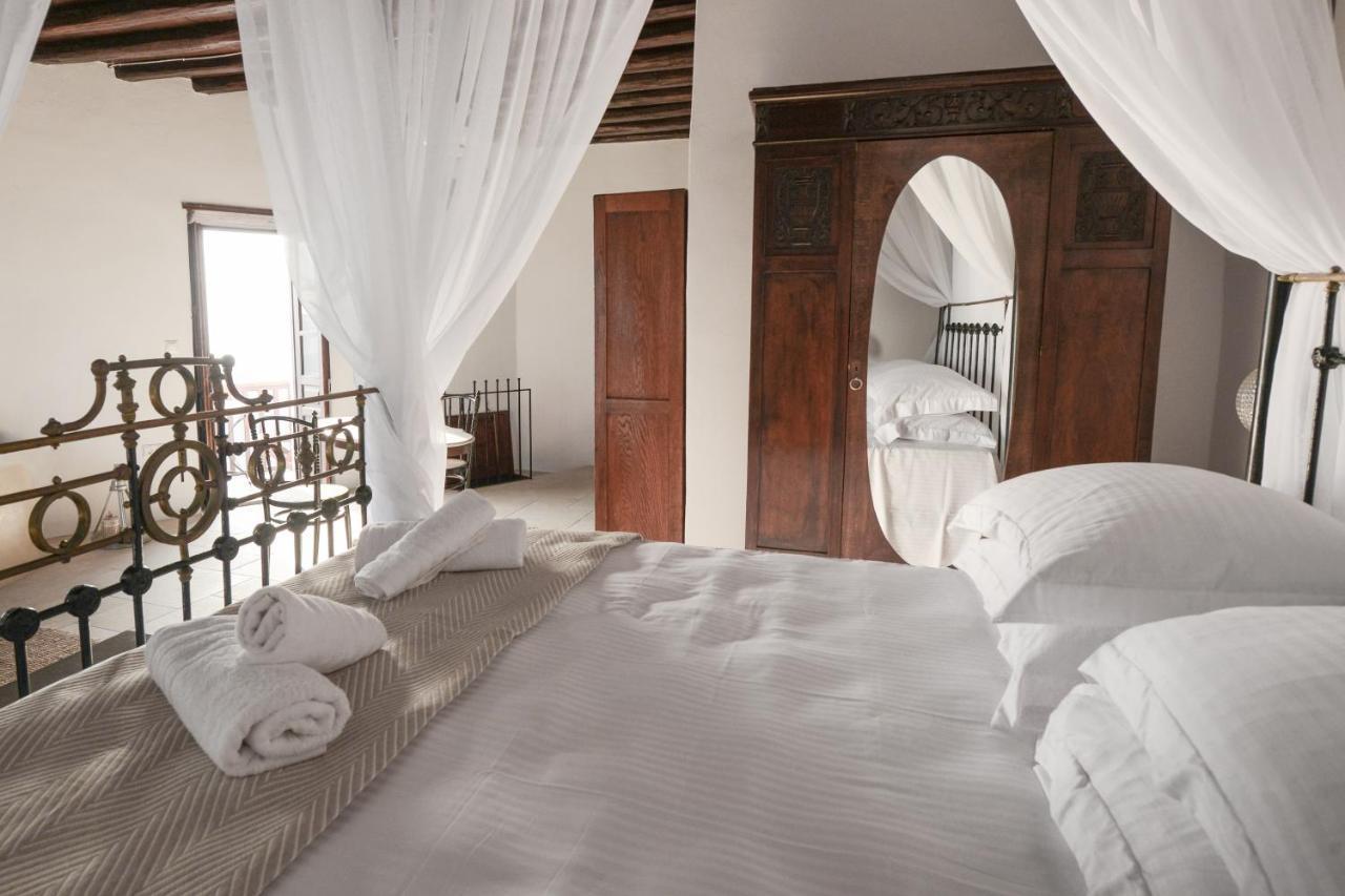Castrum Traditional Sunset Suites Plaka  Экстерьер фото