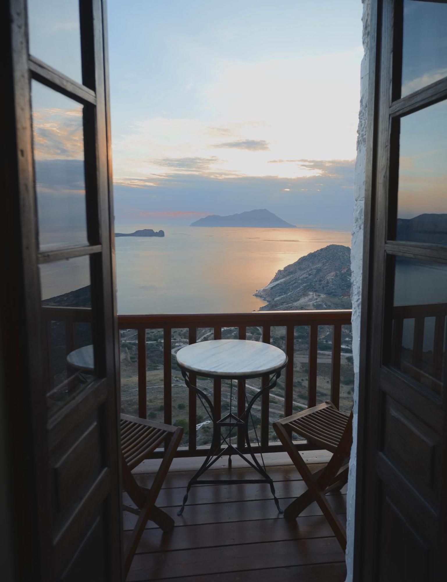 Castrum Traditional Sunset Suites Plaka  Экстерьер фото